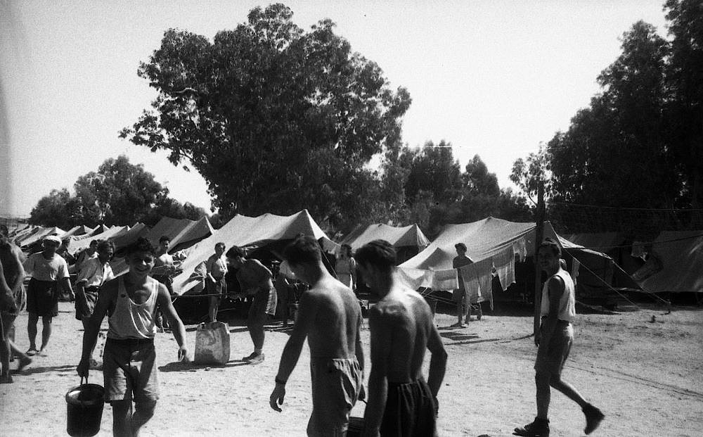 מחנה מעצר בקפריסין